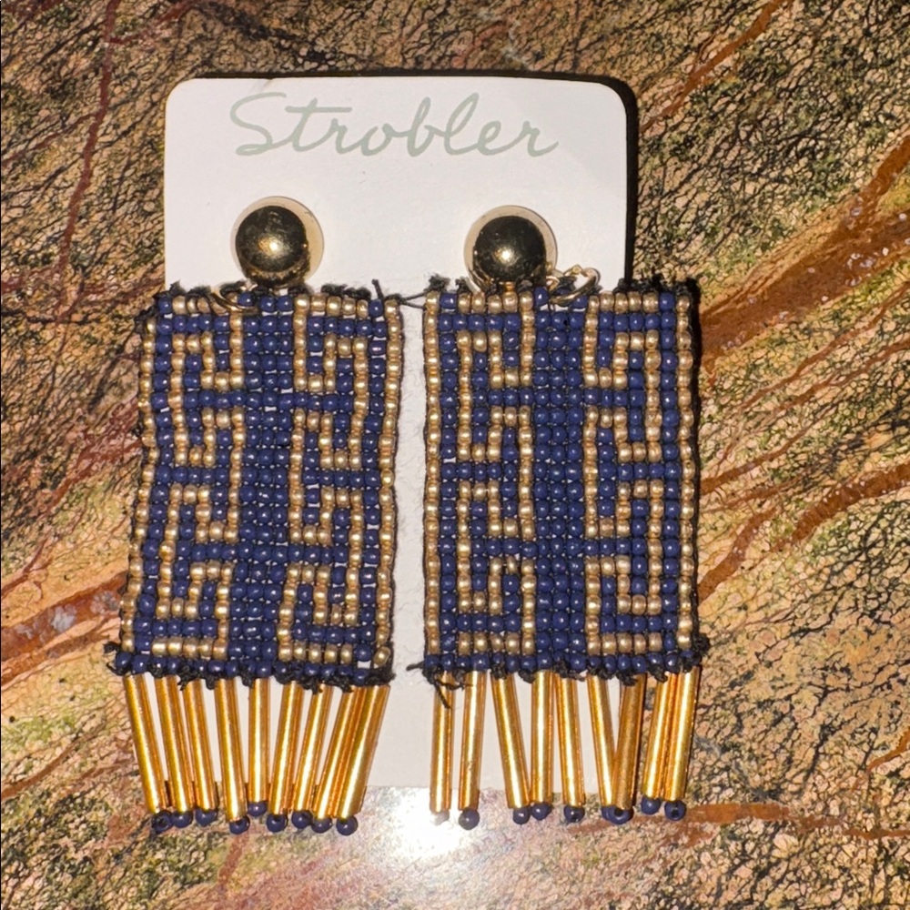 ⭐️NWT⭐️Navy and Gold Beaded Fringe Earrings